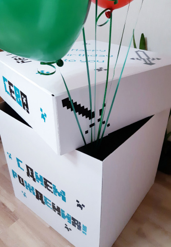 Коробка для шаров 70*70*70, Белая, с оформлением Майнкрафт/Minecraft (без шаров) фото 3