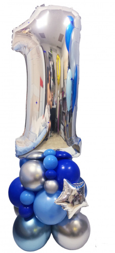 Фигура из шаров "Серебристый синий" с фонтаном фото 2